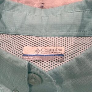 Columbia Men's Light Teal Button-Down Shirt